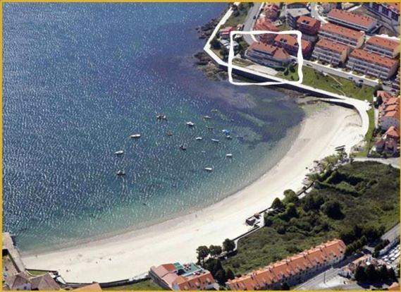 Aparthotel Corcubion Playa De Quenxe Екстериор снимка
